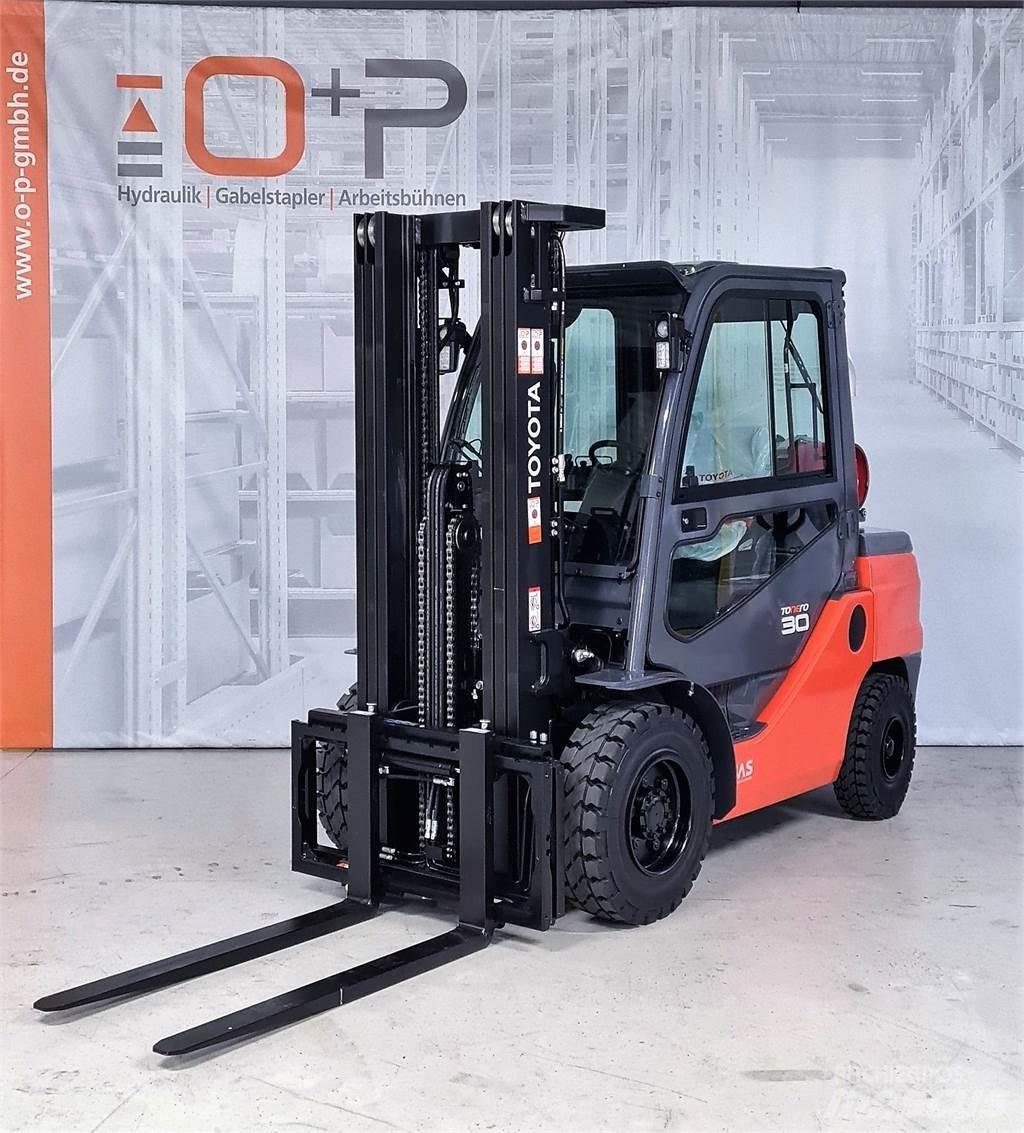 Toyota 02-8FGF30 Carretillas LPG