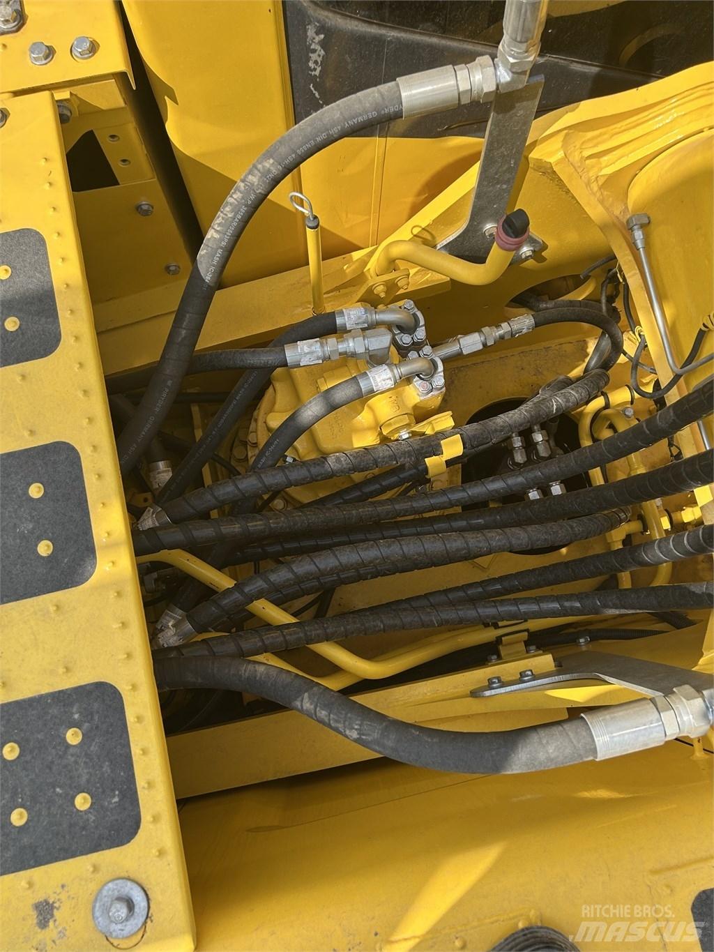 Komatsu PC 240 Excavadoras de cadenas