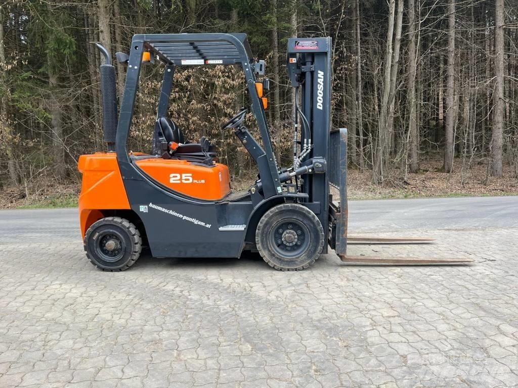Doosan D 25 GP Carretillas diesel