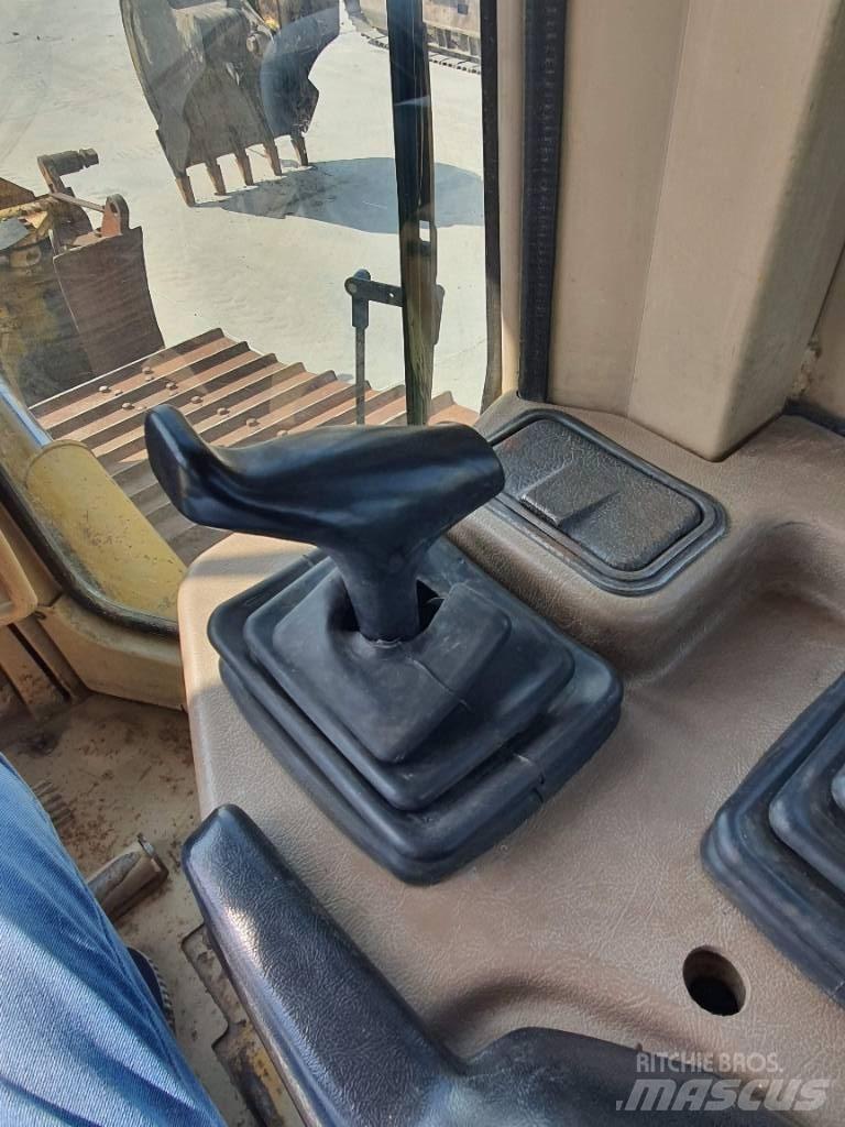 CAT D 6 M LGP Buldozer sobre oruga