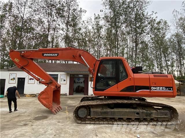 Doosan DH225 Excavadoras de cadenas