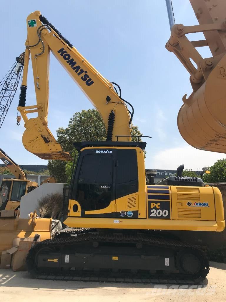 Komatsu PC 200-8N1 Excavadoras de cadenas