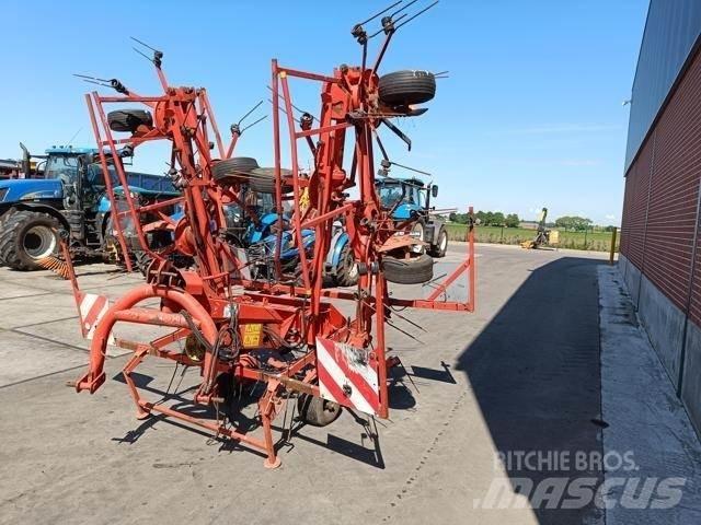 Kuhn GF8501 MHO Rastrillos y henificadores