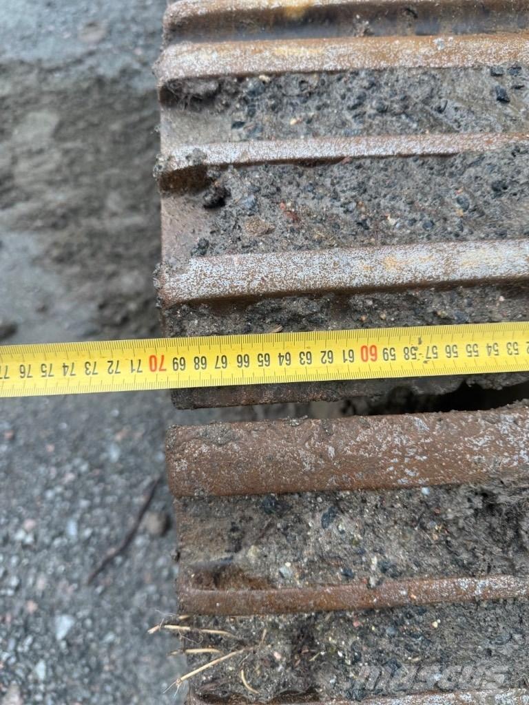 Hitachi ZX 225 USR-3 Excavadoras de cadenas