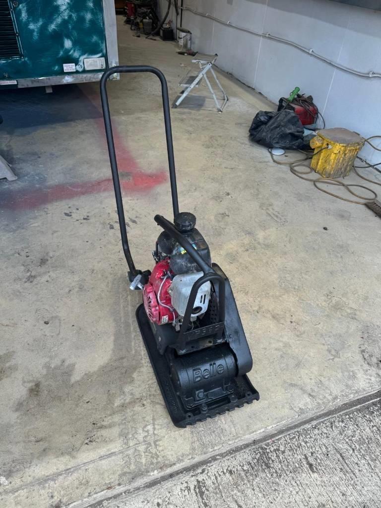 Belle LC3251 Vibradores