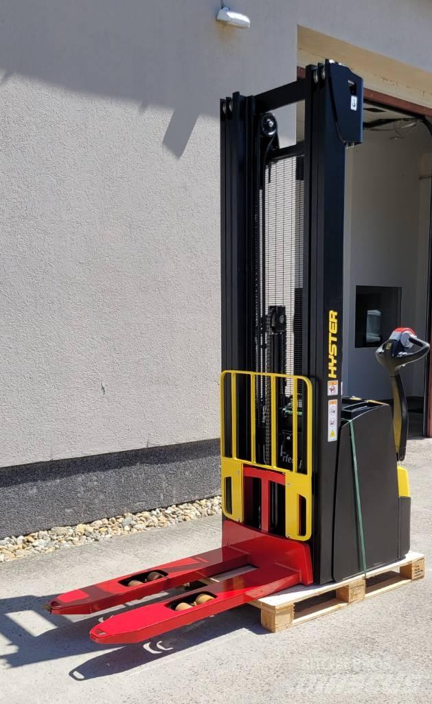 Hyster S 1.6 Apiladores eléctricos