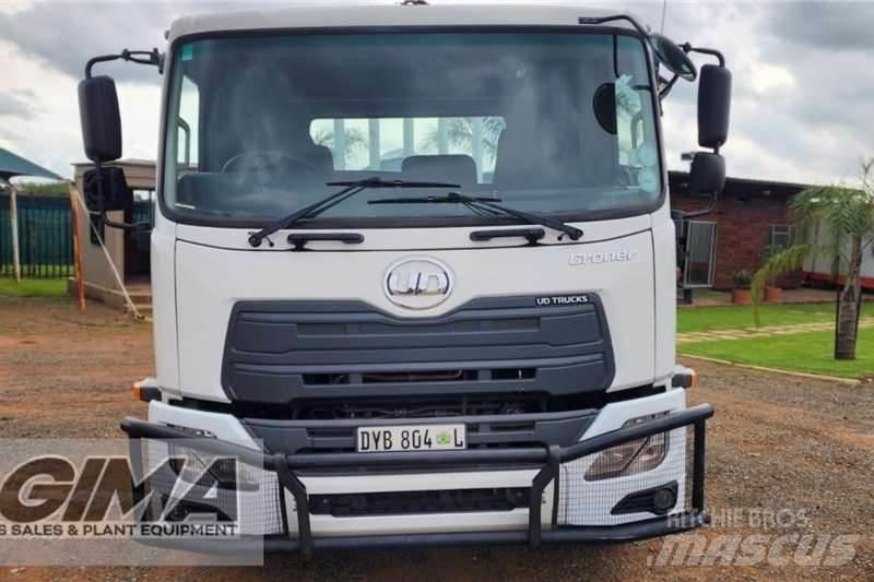 UD Croner PKE280 Otros camiones