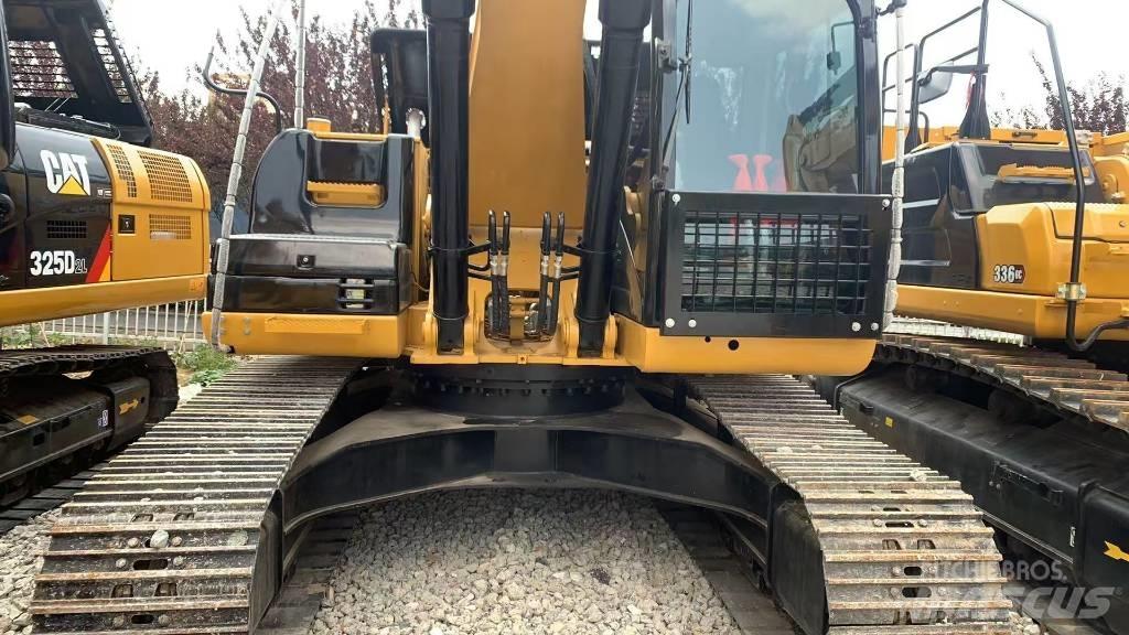 CAT 324 Excavadoras de cadenas