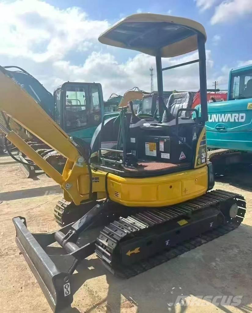 Komatsu PC 30 Mini excavadoras < 7t