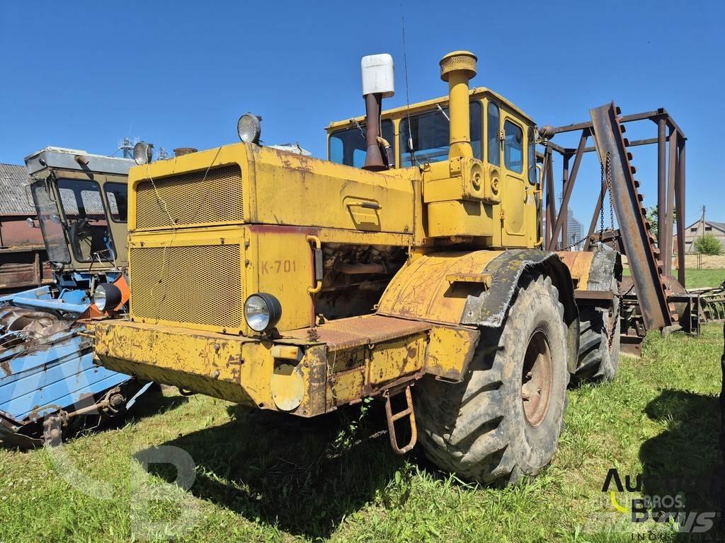 Kirovets K 701 Tractores