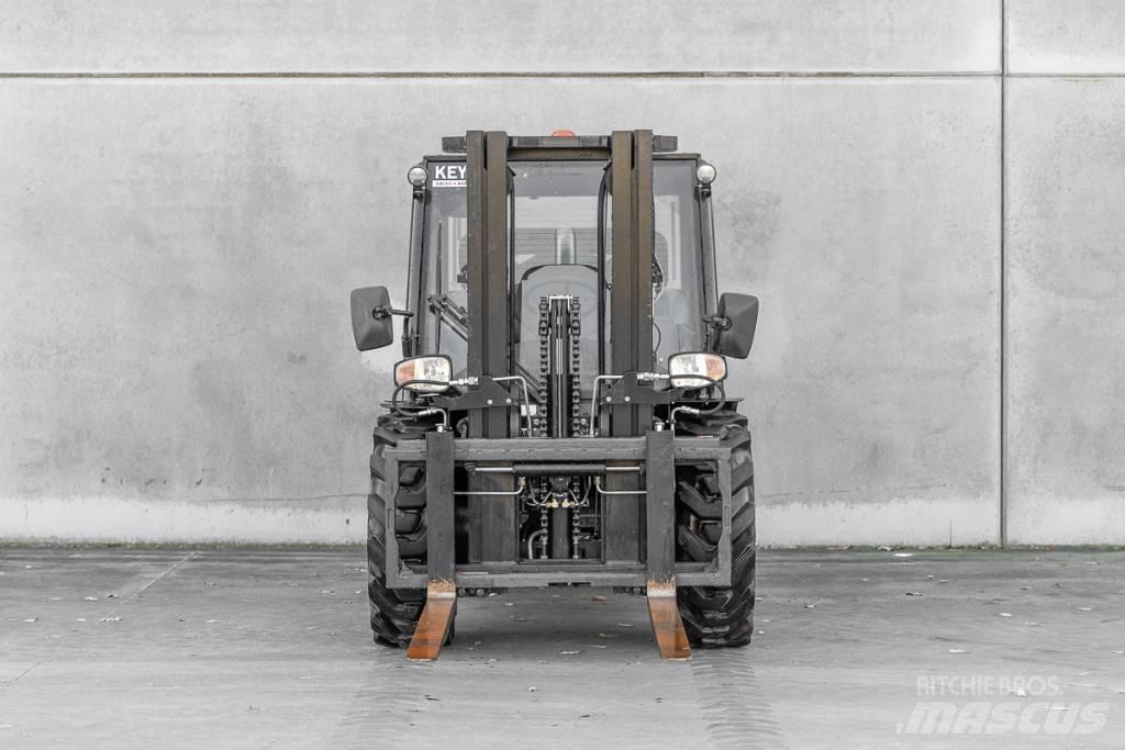 Manitou MC 30-4 Carretillas diesel