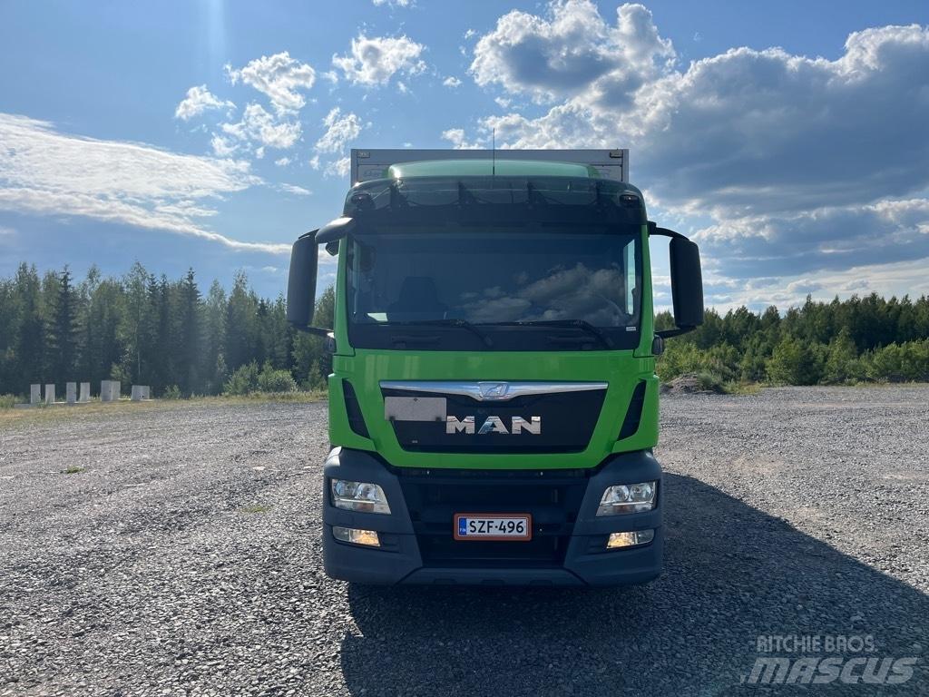 MAN TGS 26.360 Camiones caja cerrada