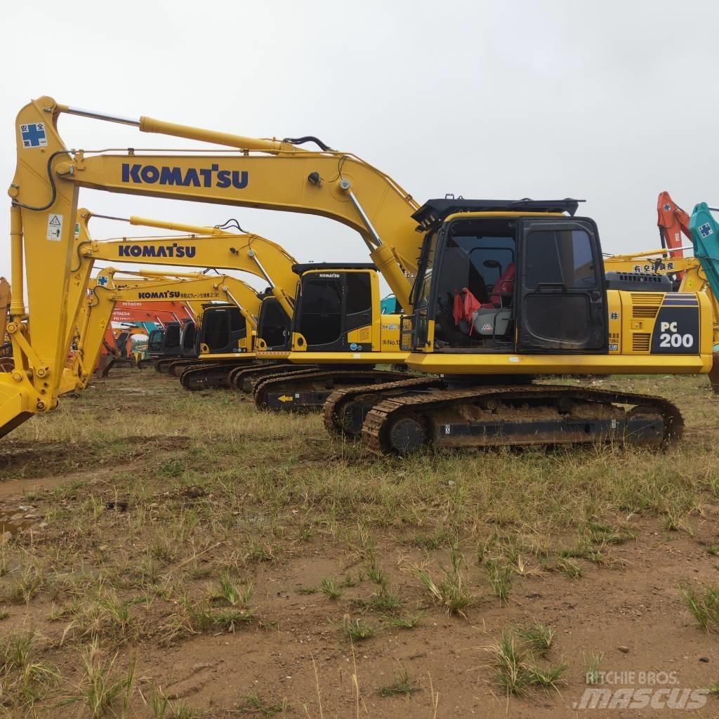 Komatsu PC200-8 Excavadoras de cadenas