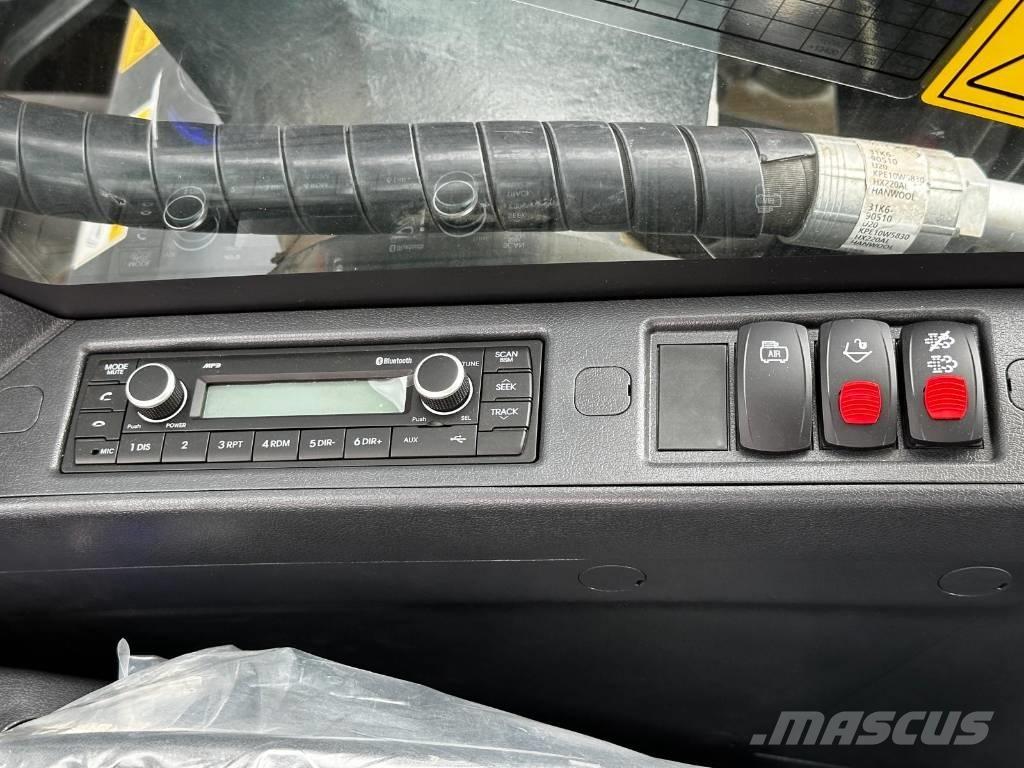 Hyundai HX 220 AL Excavadoras de cadenas