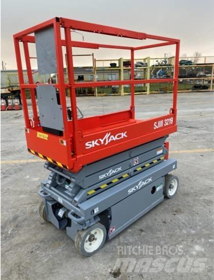 SkyJack SJ III 3219 Plataformas tijera
