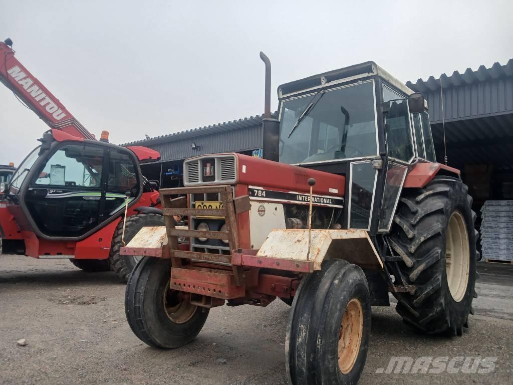 International 784 Tractores