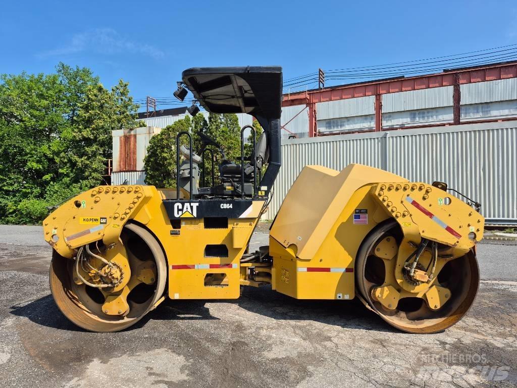 CAT CB 64 Rodillos de doble tambor