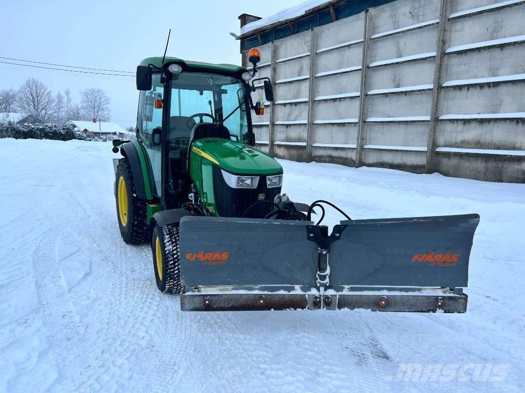 John Deere 4066 R Tractores