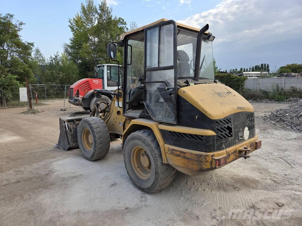 CAT 906 Cargadoras sobre ruedas