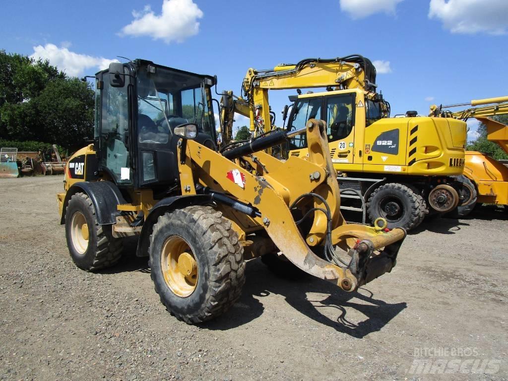 CAT 908 M Cargadoras sobre ruedas