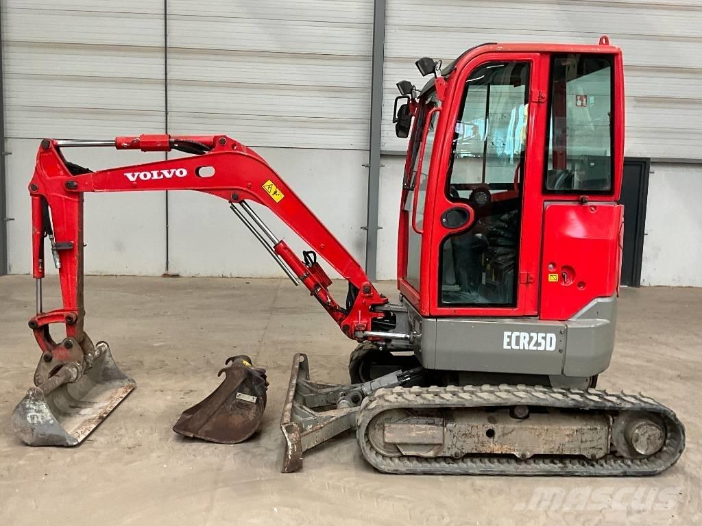 Volvo ECR 25 D Mini excavadoras < 7t