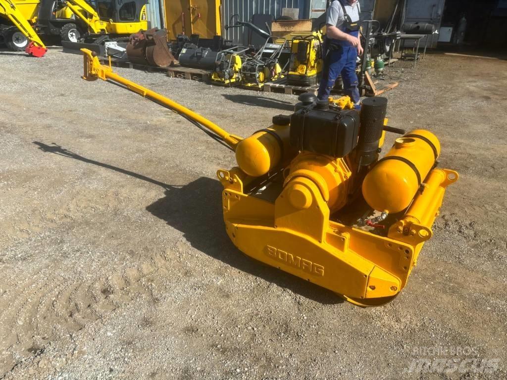 Bomag BW 75 S Rodillos de doble tambor