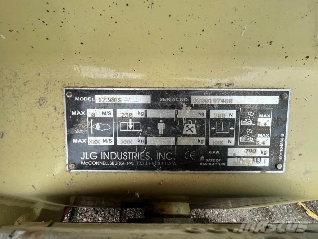JLG 1230ES Plataformas de trabajo telescópica