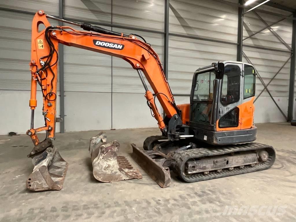 Doosan DX 80 R Excavadoras 7t - 12t