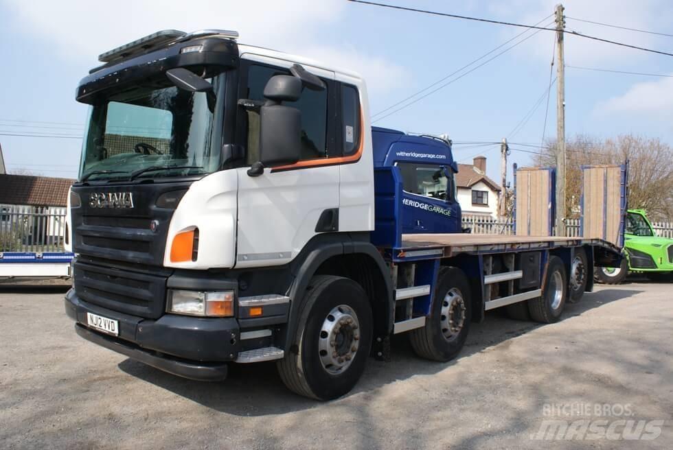 Scania P 360 CB Camiones portamaquinaria