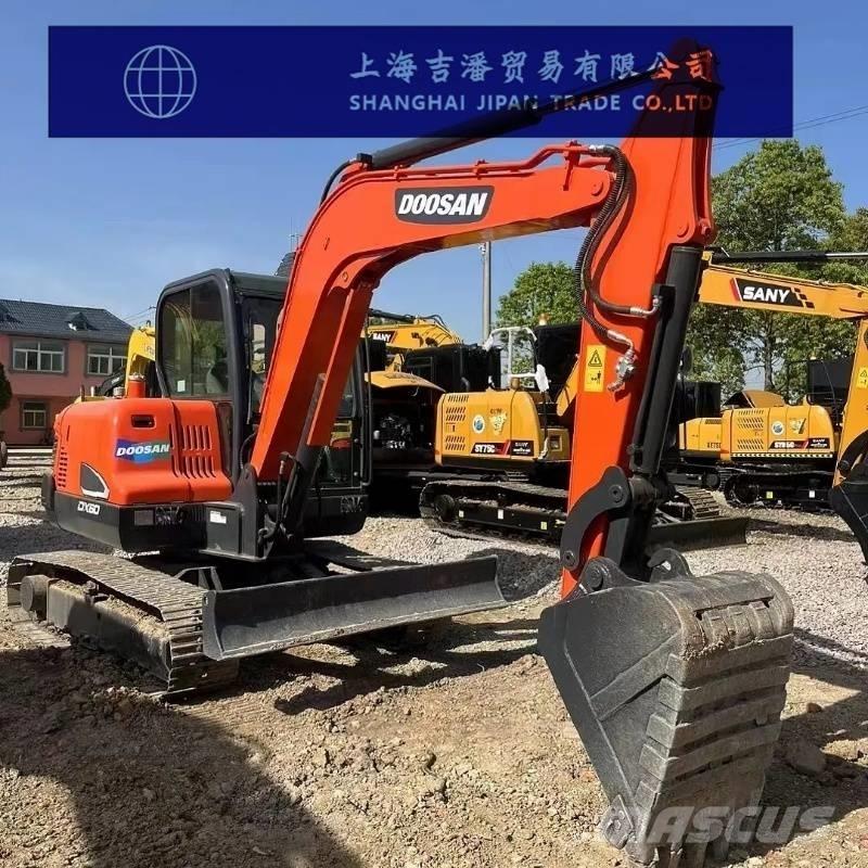 Doosan DX 60 Mini excavadoras < 7t