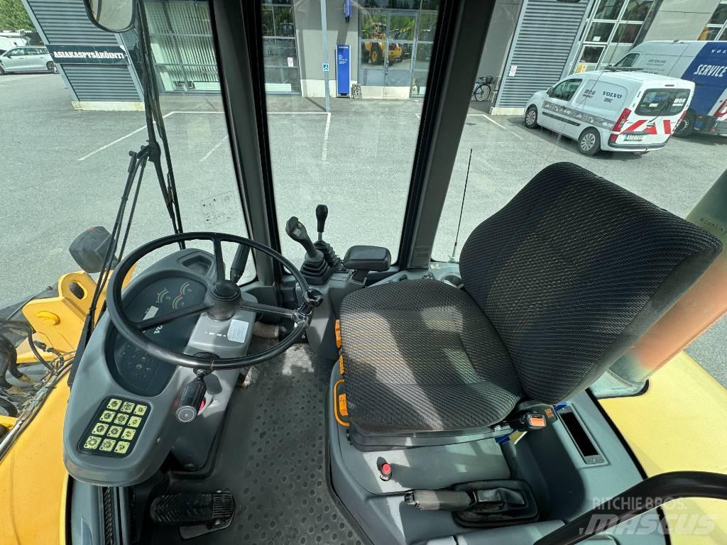 Volvo L 30 B Cargadoras sobre ruedas