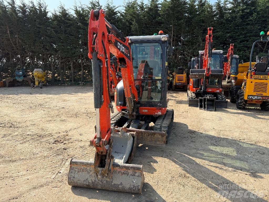 Kubota U 27-4 Mini excavadoras < 7t