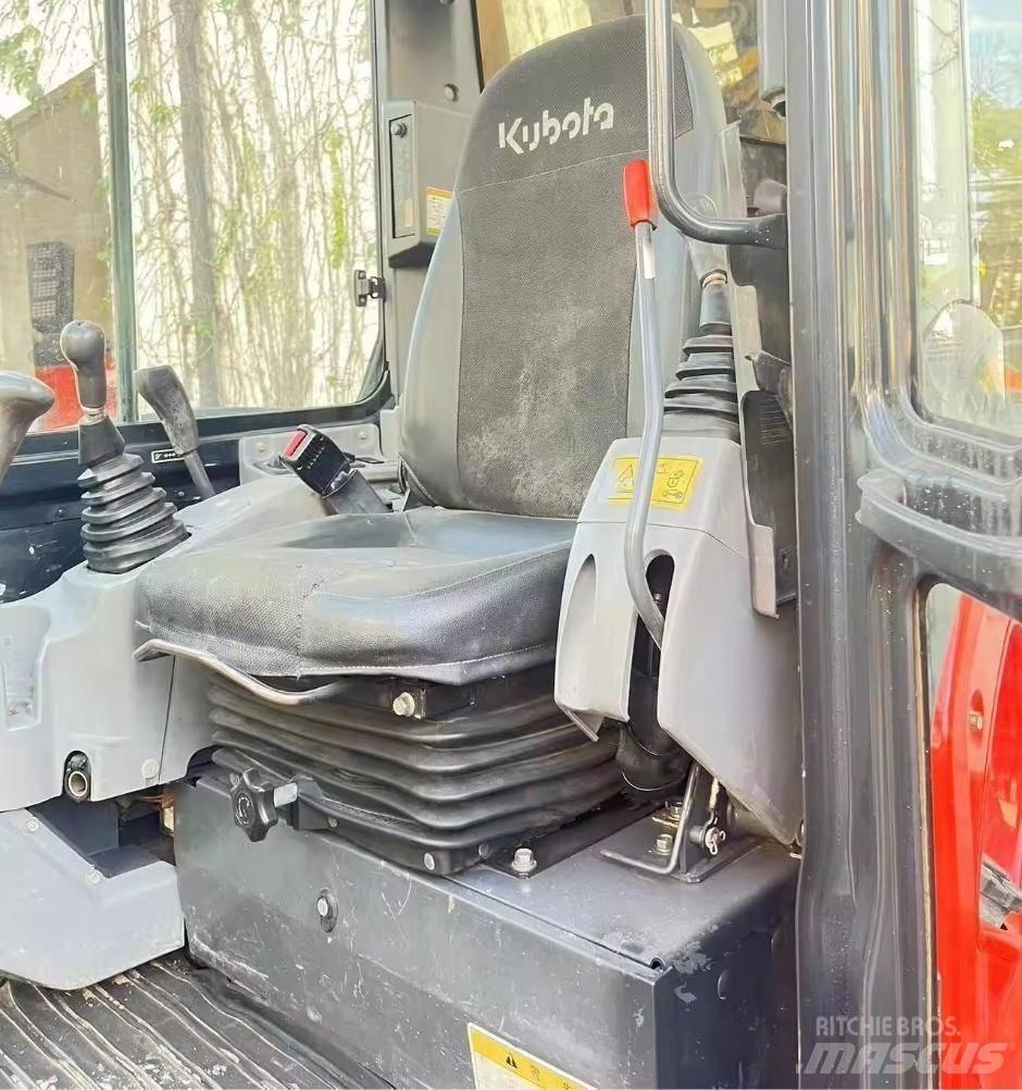 Kubota KX 060-5 Excavadoras de cadenas
