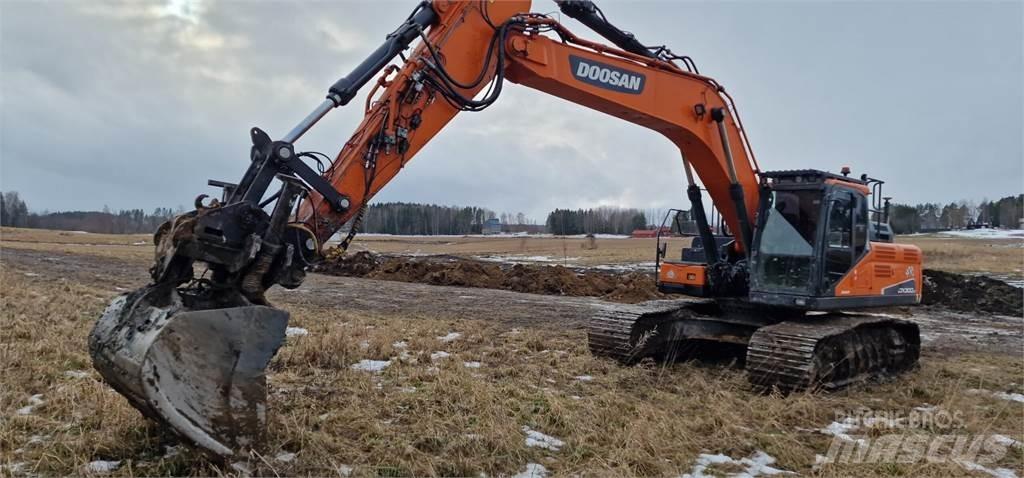 Doosan DX300 LC-5 Excavadoras de cadenas