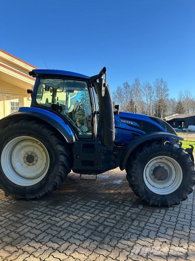 Valtra T234 VERSU Tractores