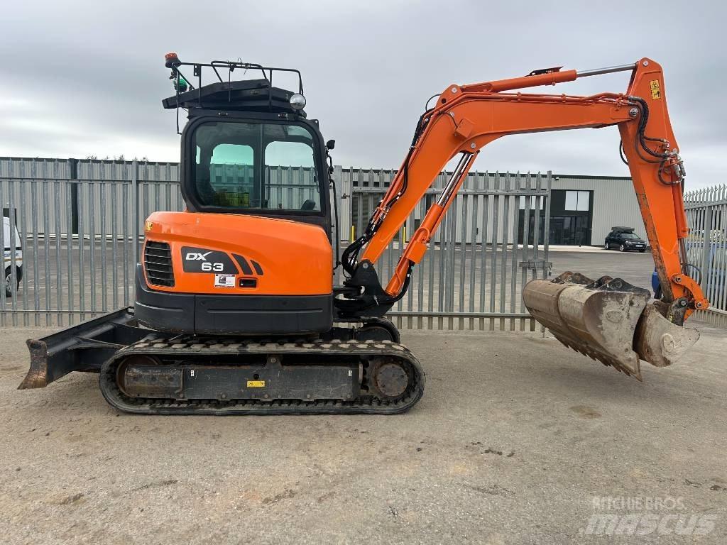 Doosan DX 63-3 Excavadoras de cadenas