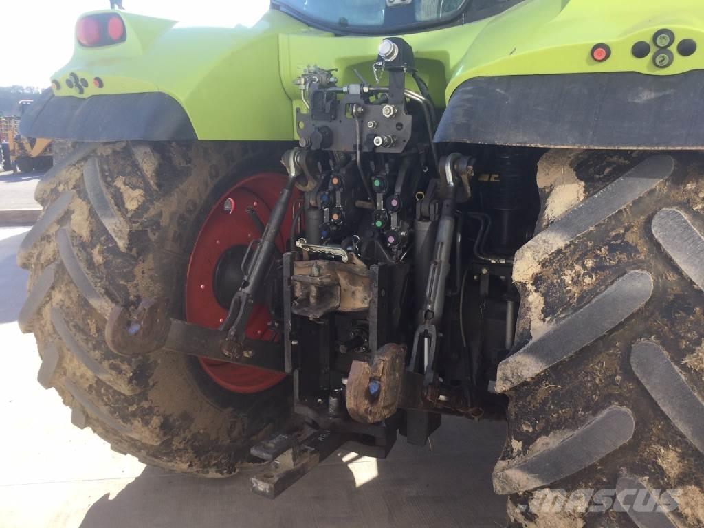 CLAAS ARION 620 Tractores