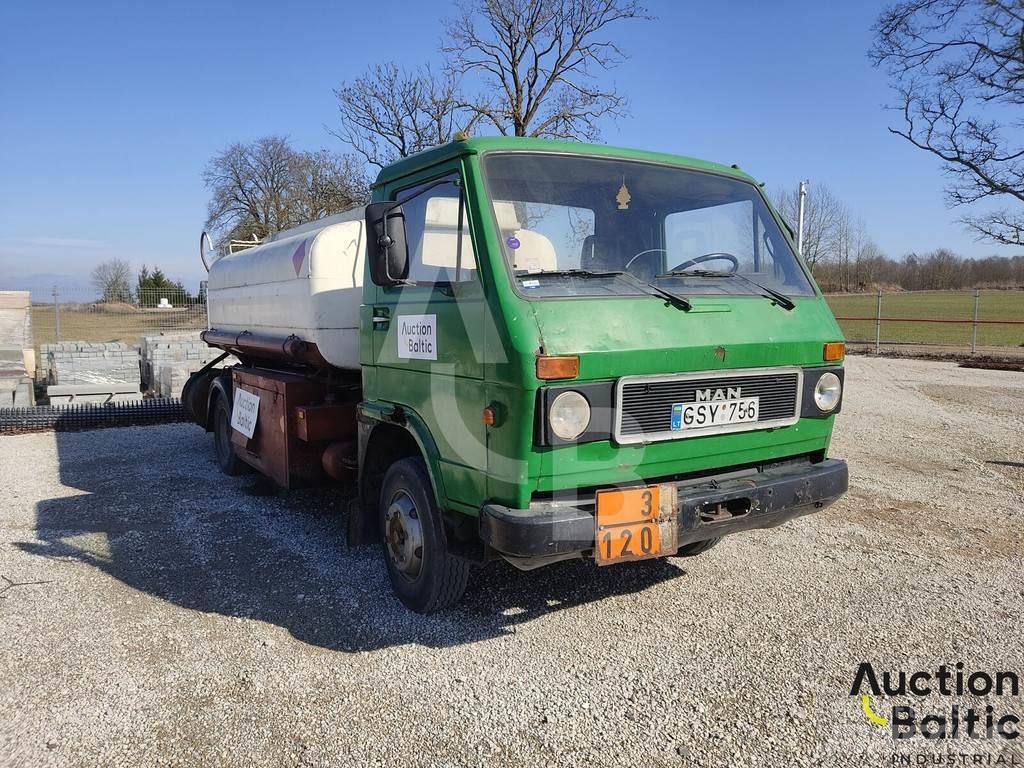 MAN 8.136 Camiones cisterna