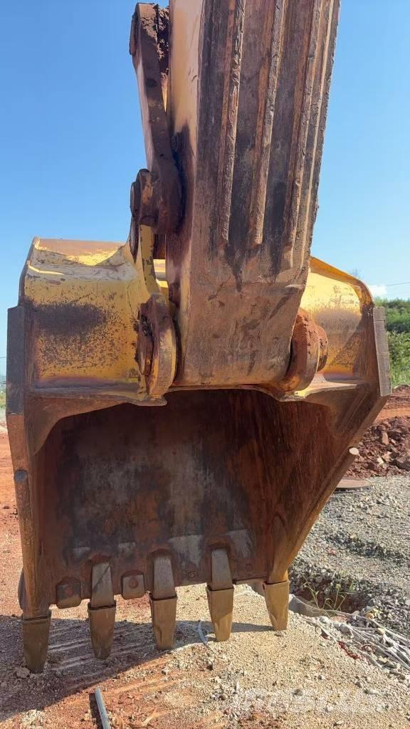 Komatsu PC500LC-10MO Excavadoras de cadenas