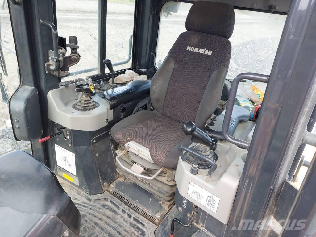 Komatsu D61PX-24 Buldozer sobre oruga