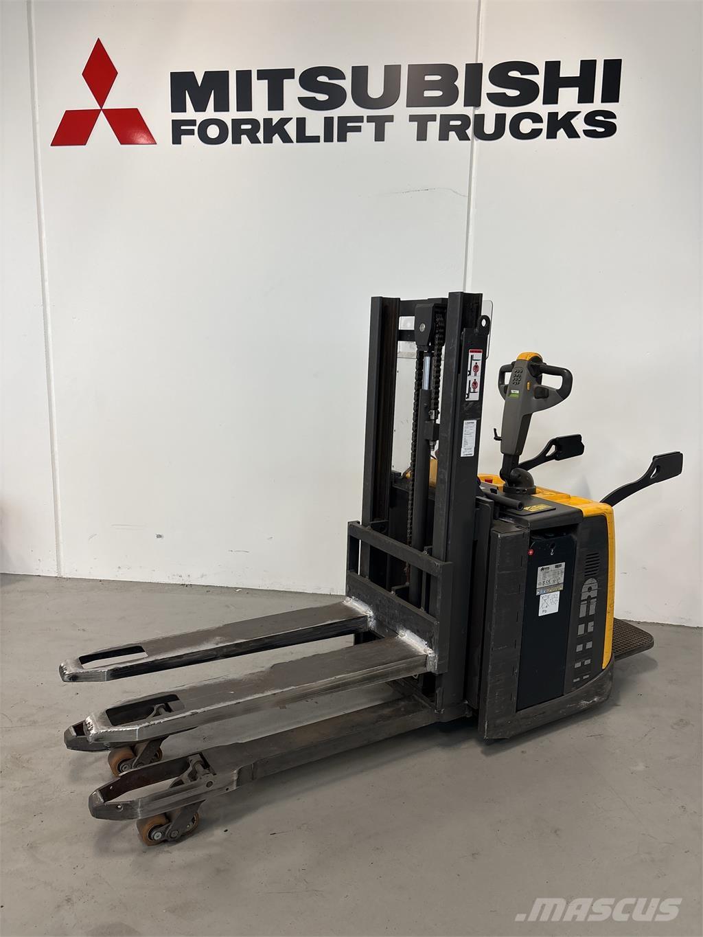 Atlet PDP200 Apiladores eléctricos autopropulsados