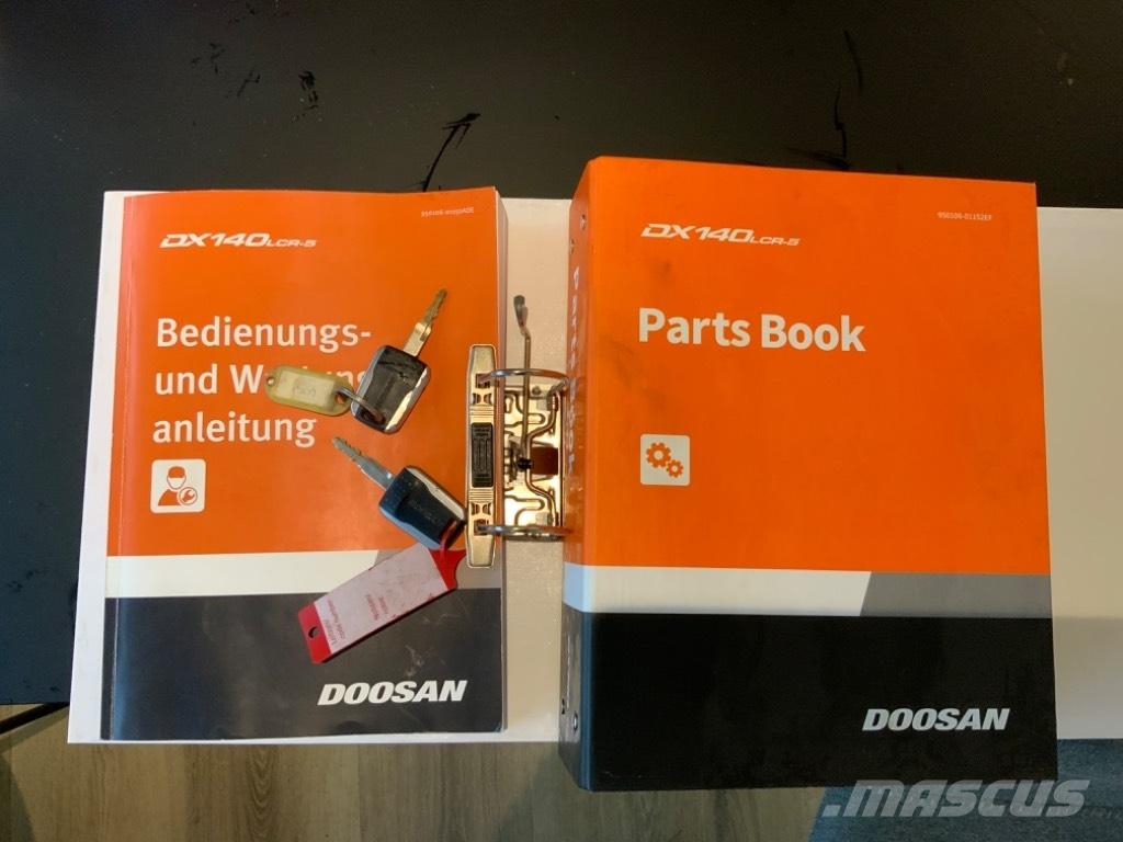 Doosan DX 140 LCR Excavadoras de cadenas