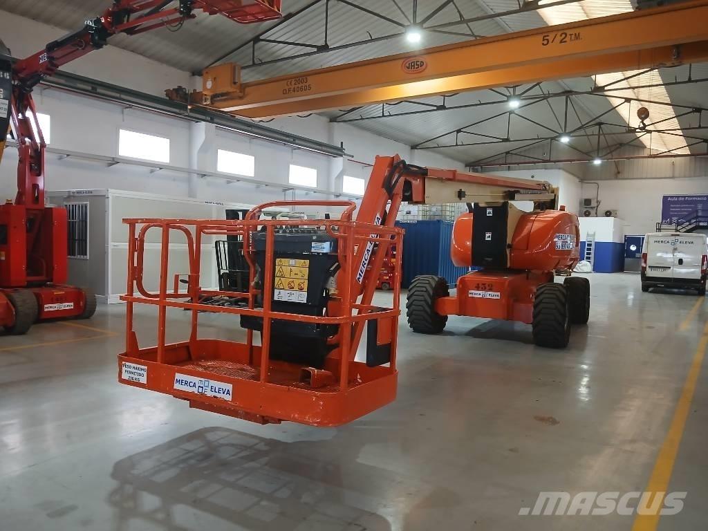 JLG 800 AJ Plataforma de trabajo articulada