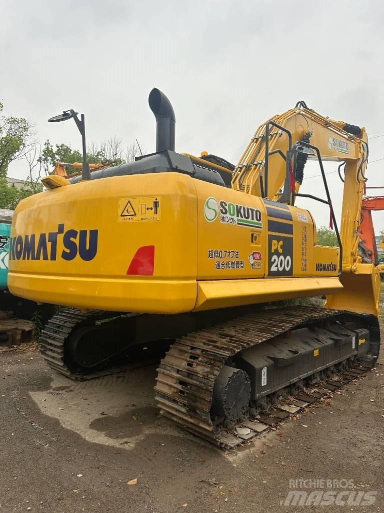 Komatsu PC 200-8 Excavadoras de cadenas