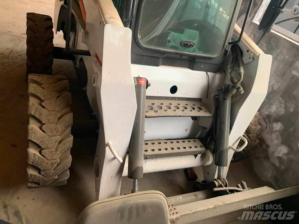 Bobcat S 300 Minicargadoras