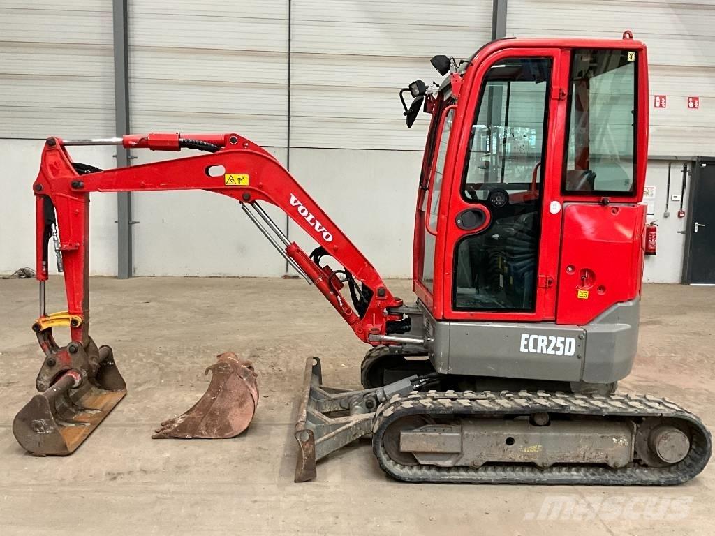 Volvo ECR 25 D Mini excavadoras < 7t