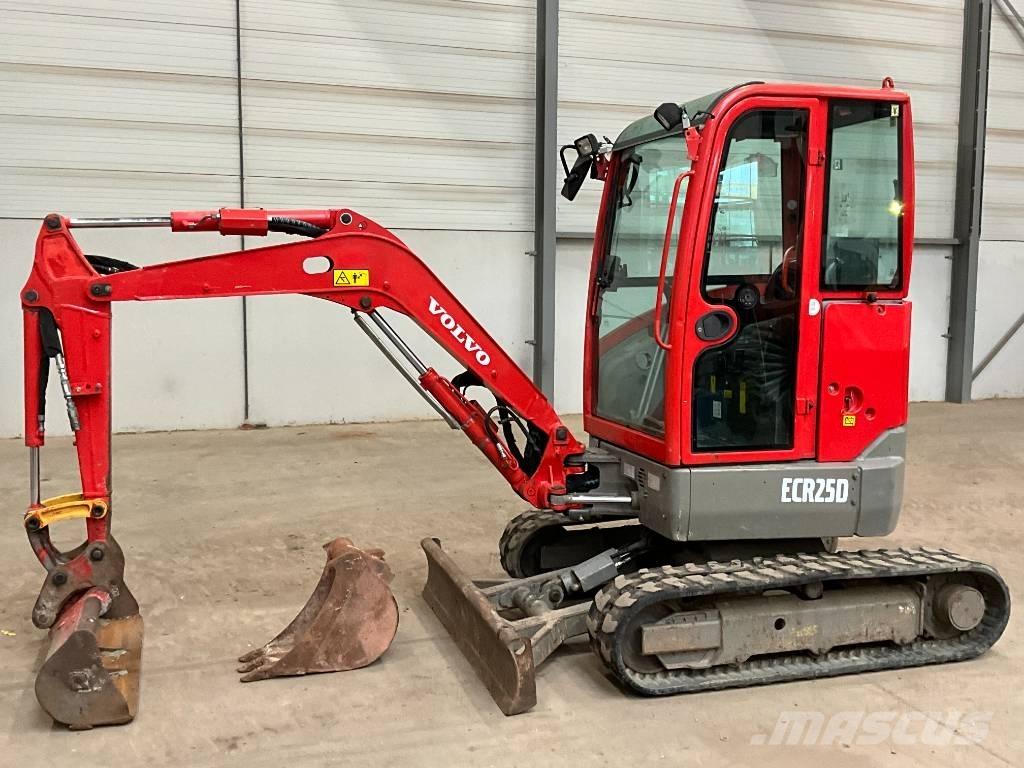 Volvo ECR 25 D Mini excavadoras < 7t