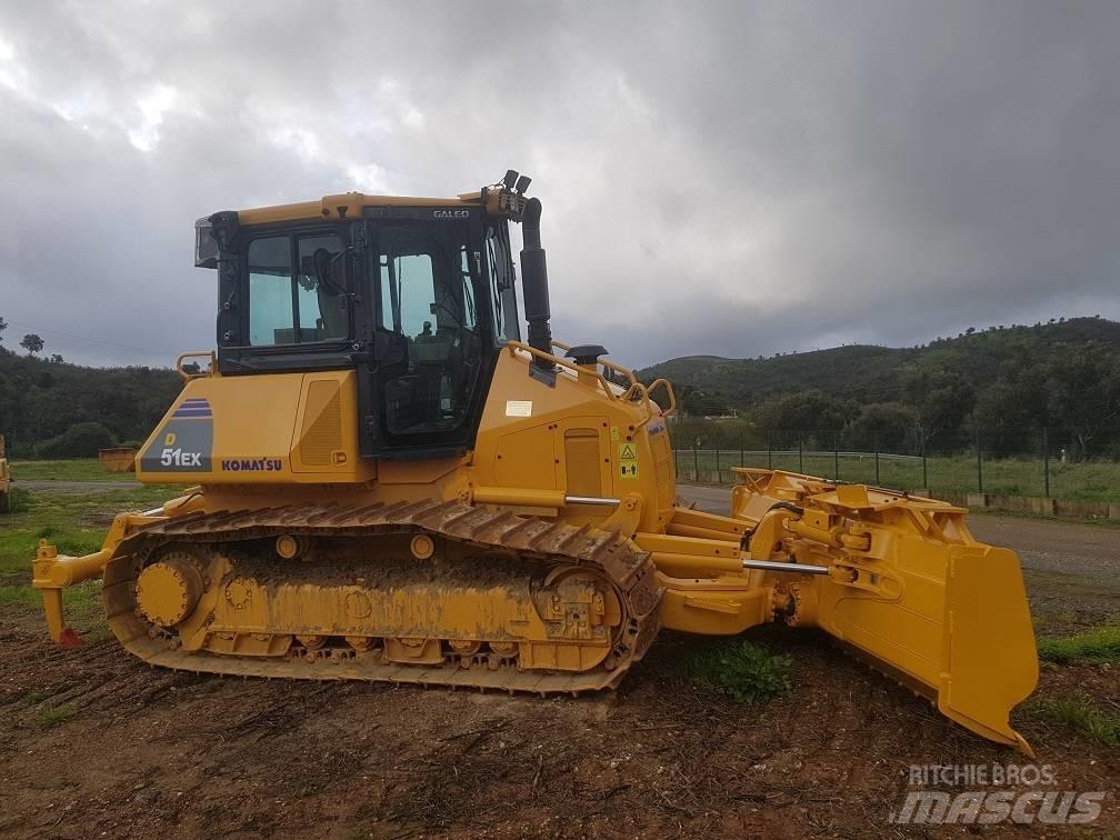 Komatsu D 51 EX-22 Buldozer sobre oruga