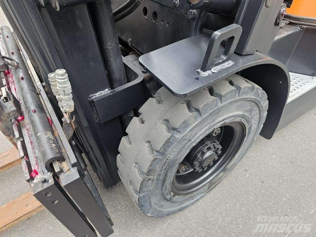 Doosan D 25 G Carretillas diesel