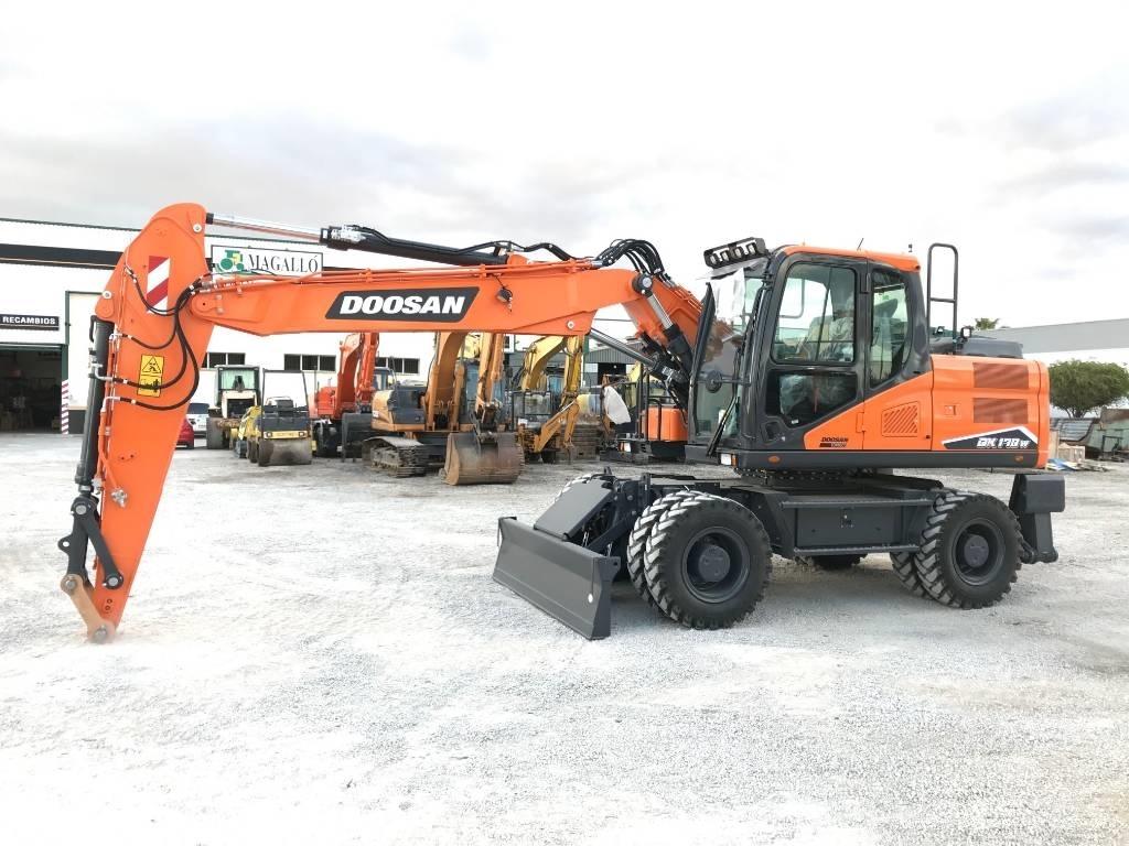 Develon DX 170 W-7 Excavadoras de ruedas